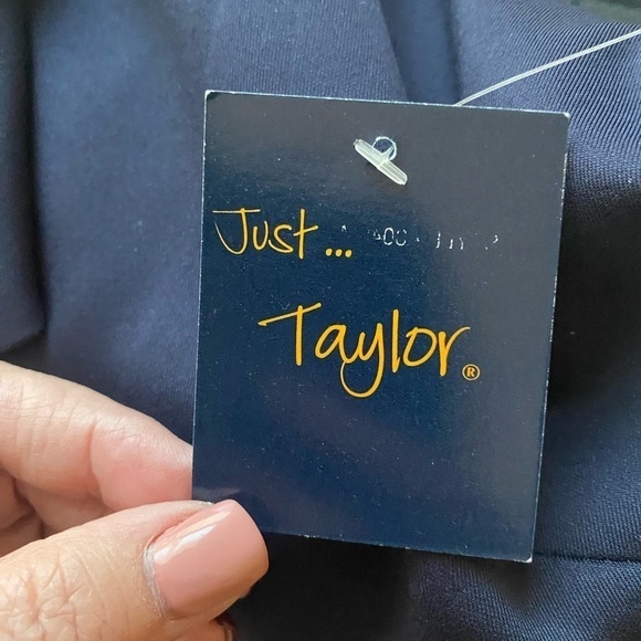 Just Taylor New Size 8 Fit and Flare Organza Floral Dress Navy Blue and White - Picture 11 of 13